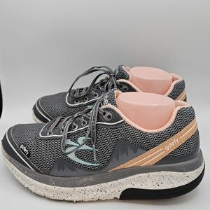 Gdefy  Gravity Defyer Women's Mighty Walk TB9024FGP shoes